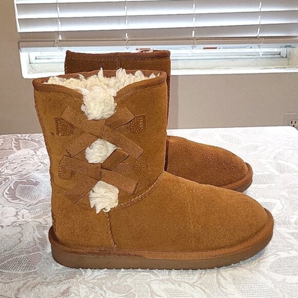 Koolaburra by Ugg Victoria Short sz 2 (Age 5-12) - Picture 1 of 6